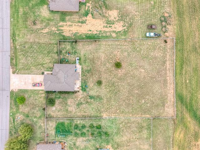 1112 Ella Drive, Tuttle, OK 73089