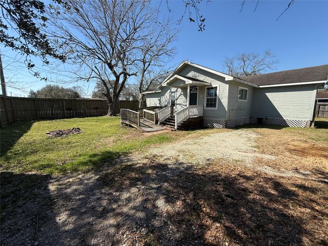 742 27th Street, San Leon, TX 77539