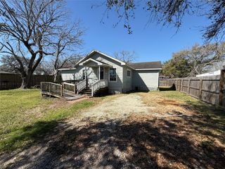 742 27th Street, San Leon, TX 77539