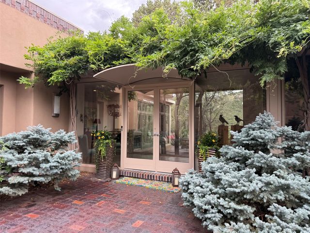2220 Wilderness Meadow, Santa Fe, NM 87505