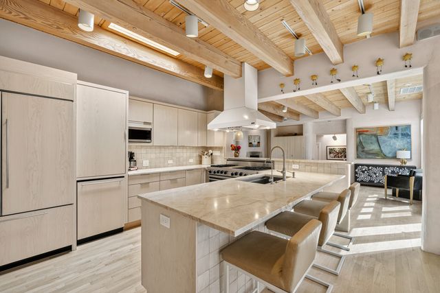 2220 Wilderness Meadow, Santa Fe, NM 87505