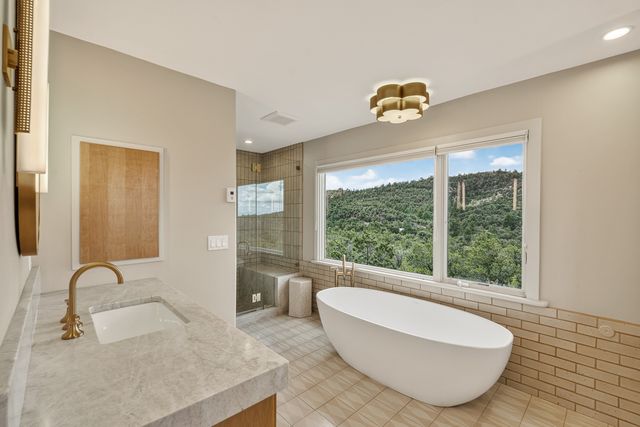 2220 Wilderness Meadow, Santa Fe, NM 87505