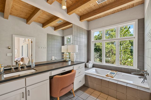 2220 Wilderness Meadow, Santa Fe, NM 87505