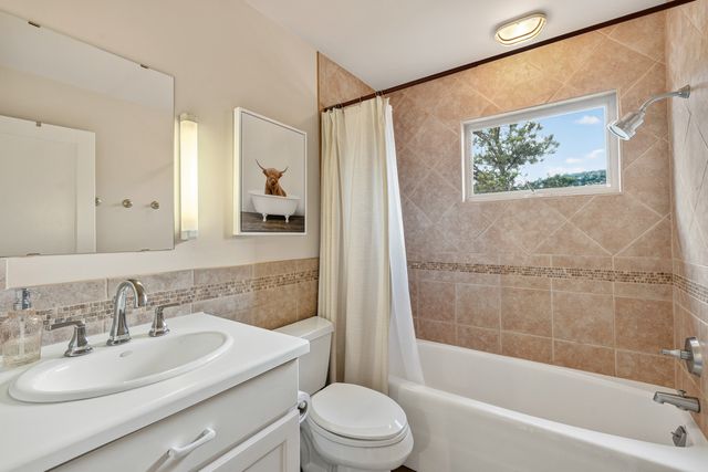 2220 Wilderness Meadow, Santa Fe, NM 87505