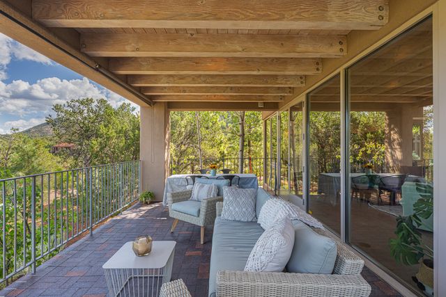 2220 Wilderness Meadow, Santa Fe, NM 87505