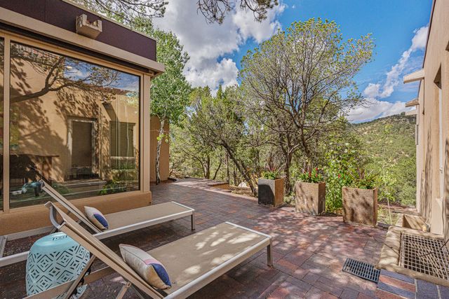 2220 Wilderness Meadow, Santa Fe, NM 87505