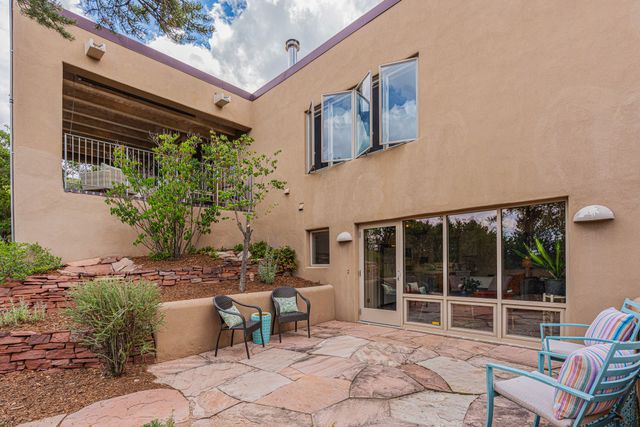 2220 Wilderness Meadow, Santa Fe, NM 87505