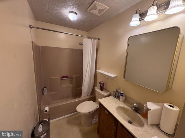 12208 WENDY LN, Waldorf, MD 20601