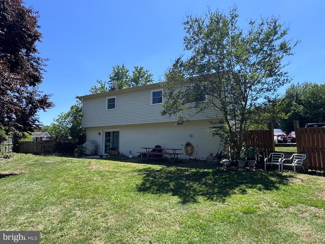 12208 WENDY LN, Waldorf, MD 20601