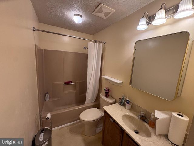 12208 WENDY LN, Waldorf, MD 20601