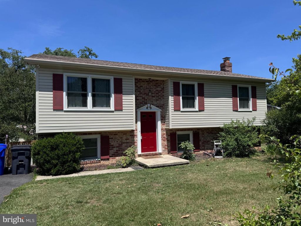 12208 WENDY LN, Waldorf, MD 20601