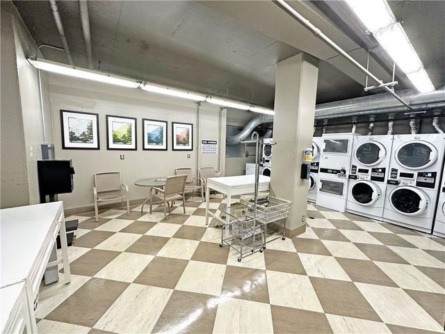 333 W Meyer Boulevard 1007, Kansas City, MO 64113