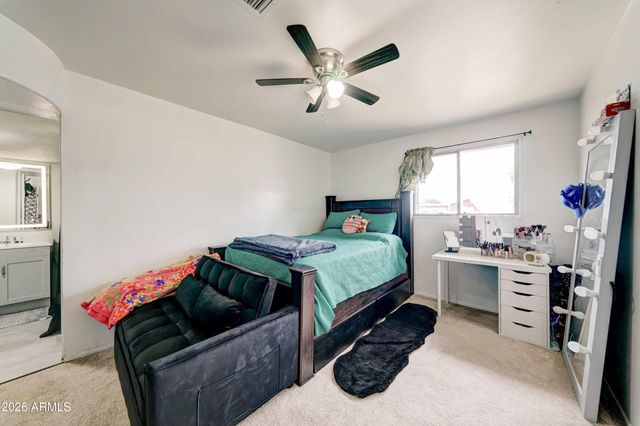 5438 W ROANOKE Avenue, Phoenix, AZ 85035