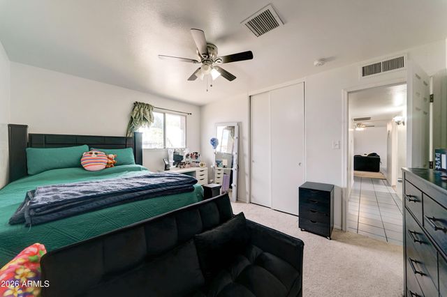 5438 W ROANOKE Avenue, Phoenix, AZ 85035