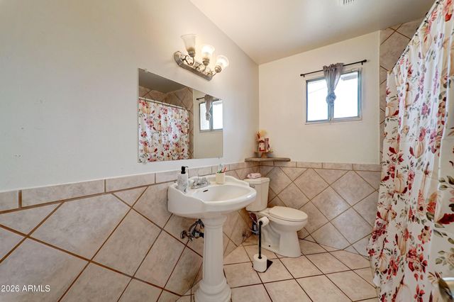 5438 W ROANOKE Avenue, Phoenix, AZ 85035