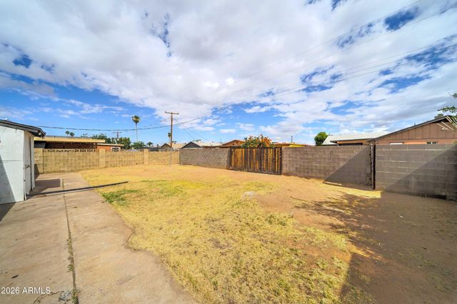 5438 W ROANOKE Avenue, Phoenix, AZ 85035