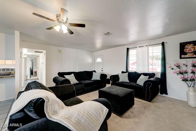5438 W ROANOKE Avenue, Phoenix, AZ 85035