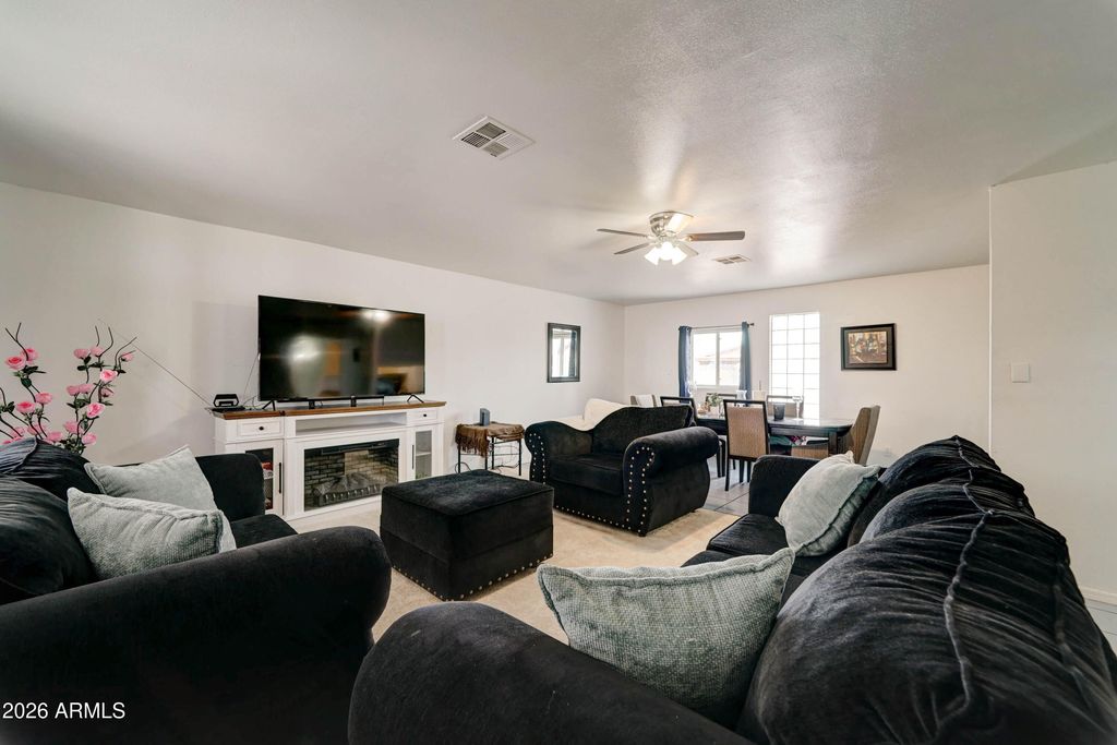 5438 W ROANOKE Avenue, Phoenix, AZ 85035 — photo 4
