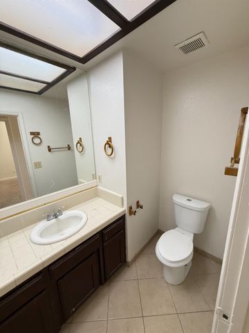 6366 N Forestiere Avenue, Fresno, CA 93722