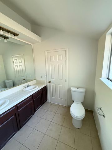6366 N Forestiere Avenue, Fresno, CA 93722
