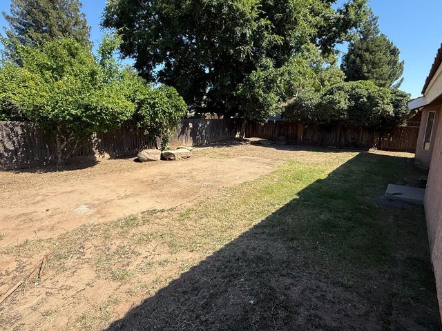 6366 N Forestiere Avenue, Fresno, CA 93722