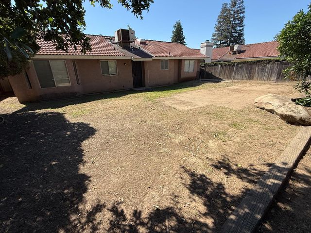 6366 N Forestiere Avenue, Fresno, CA 93722
