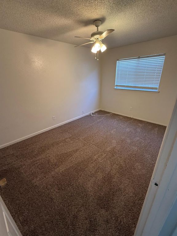 Image 17 of property listing at 6366 N Forestiere Avenue, Fresno, CA 93722
