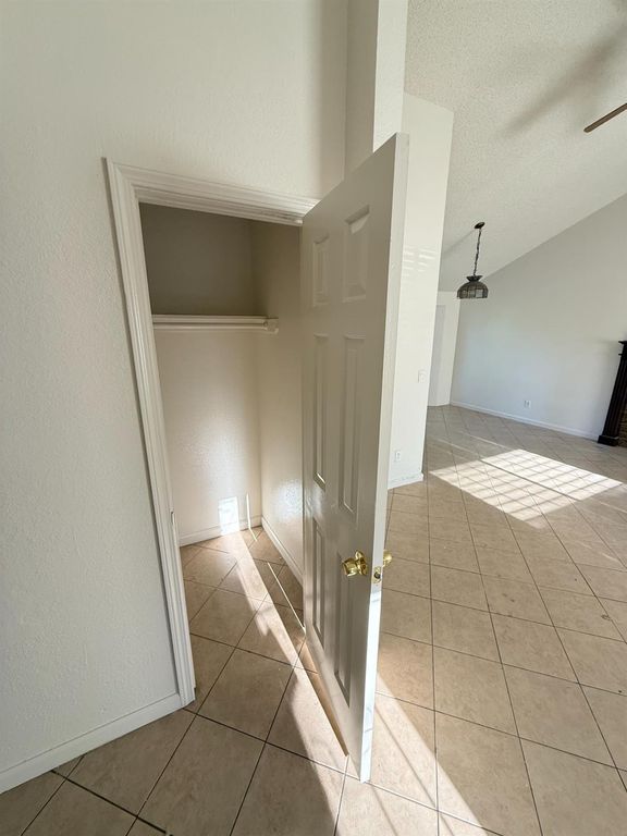 Image 24 of property listing at 6366 N Forestiere Avenue, Fresno, CA 93722