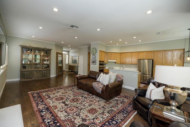 1709 Seven Falls, Modesto, CA 95355