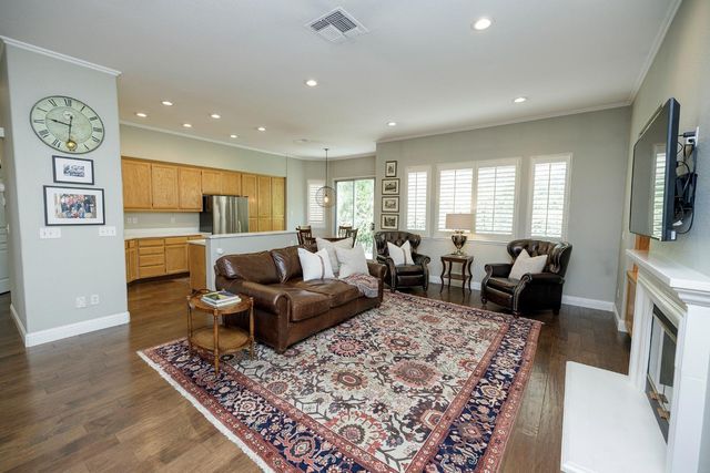 1709 Seven Falls, Modesto, CA 95355