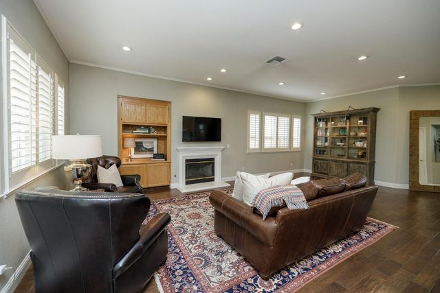 1709 Seven Falls, Modesto, CA 95355