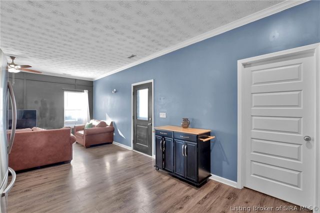 3915 Bird Song Way, Jeffersonville, IN 47130