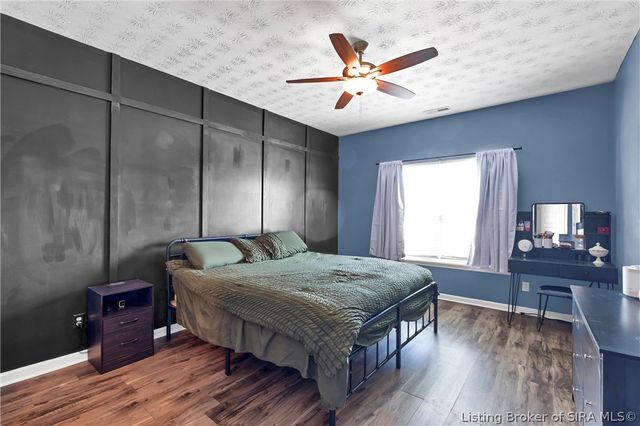 3915 Bird Song Way, Jeffersonville, IN 47130