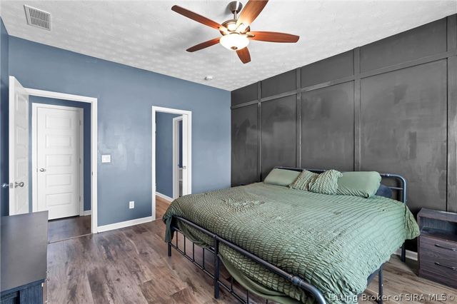 3915 Bird Song Way, Jeffersonville, IN 47130