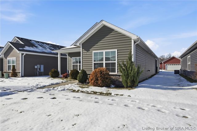 3915 Bird Song Way, Jeffersonville, IN 47130