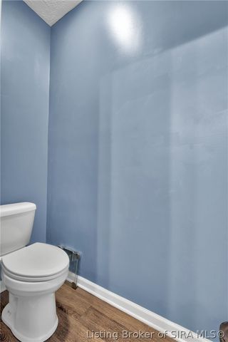 3915 Bird Song Way, Jeffersonville, IN 47130