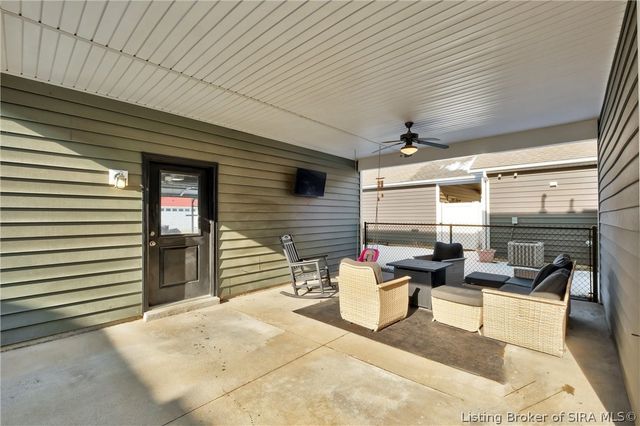 3915 Bird Song Way, Jeffersonville, IN 47130