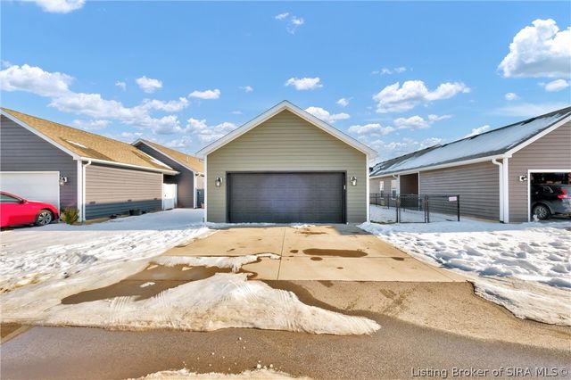 3915 Bird Song Way, Jeffersonville, IN 47130