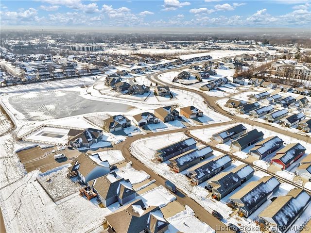 3915 Bird Song Way, Jeffersonville, IN 47130