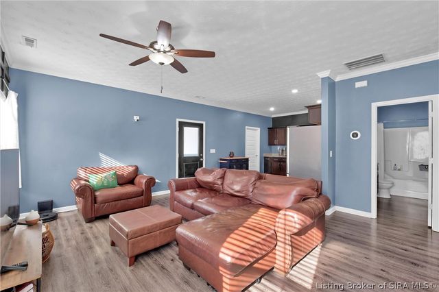 3915 Bird Song Way, Jeffersonville, IN 47130