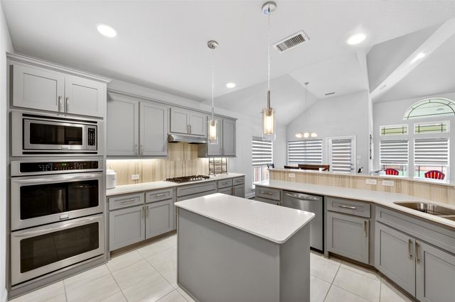 1301 Baynes Drive, Mckinney, TX 75071