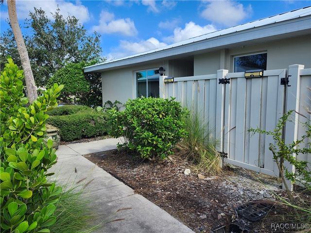 11576 W Kingfisher Court, Crystal River, FL 34429