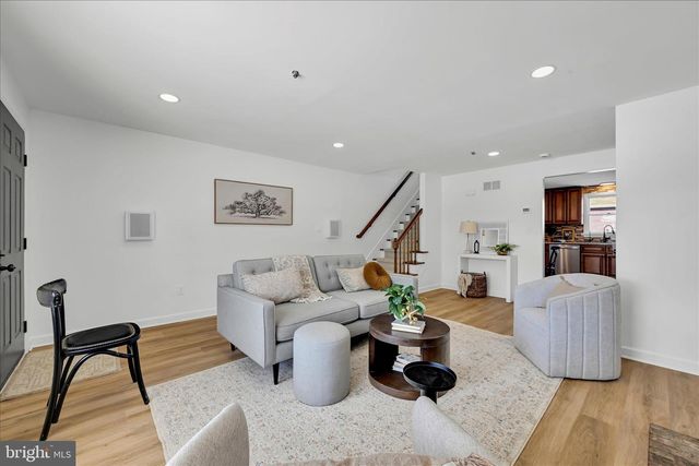 1015 E WALNUT ST, Lancaster, PA 17602