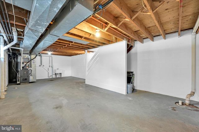 1015 E WALNUT ST, Lancaster, PA 17602