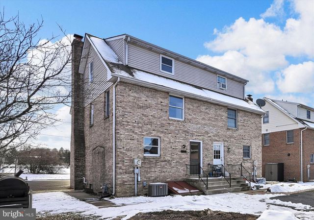 1015 E WALNUT ST, Lancaster, PA 17602