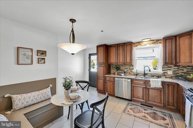 1015 E WALNUT ST, Lancaster, PA 17602