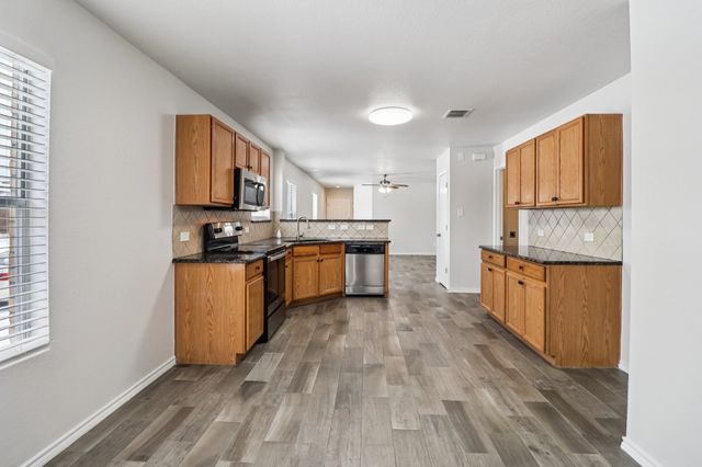 8919 Valley River Drive, Fort Worth, TX 76244