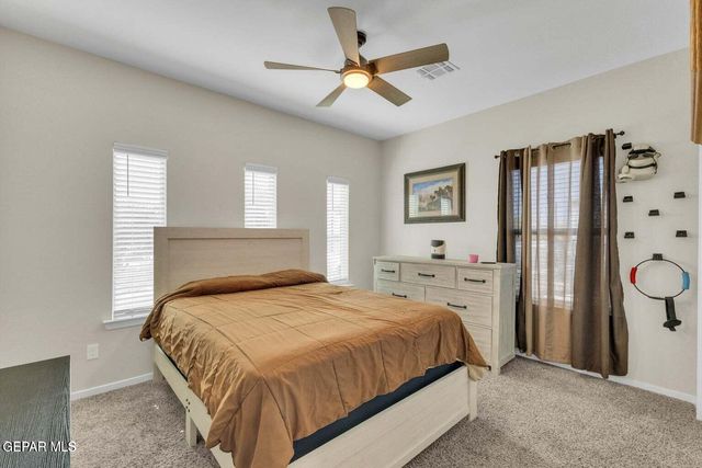 901 Desert Verbena, Socorro, TX 79927