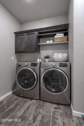 901 Desert Verbena, Socorro, TX 79927