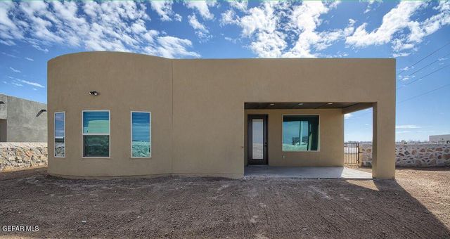 901 Desert Verbena, Socorro, TX 79927